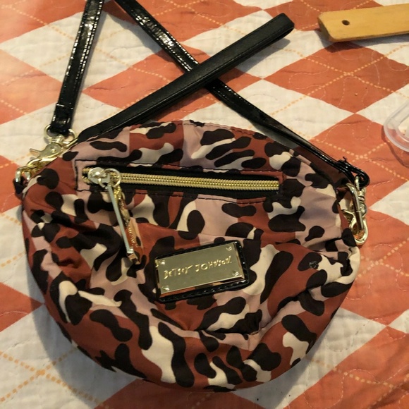 Purses - Picture 3 of 8